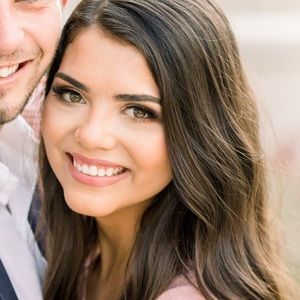 Meet your Posher, Hallie